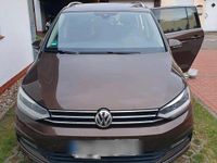 Gebraucht VW Touran Highline 150 PS (110 kW) 2016 Braun Van / Kleinbus