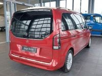 Gebraucht Mercedes V220 Style 163 PS (119 kW) 2024 Hyazinthrot metallic Van / Kleinbus