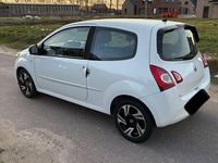 Gebraucht Renault Twingo Expression 75 PS (55 kW) 2014 Weiß Kleinwagen