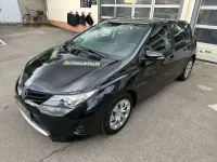 Gebraucht Toyota Auris Cool 99 PS (72 kW) 2015 Mysticschwarz mica Kleinwagen