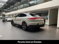 Gebraucht Porsche Cayenne 462 PS (339 kW) 2021 Carraraweißmetallic (metallic) SUV