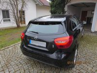 Gebraucht Mercedes A180 Style 109 PS (80 kW) 2016 Schwarz Limousine