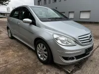 Gebraucht Mercedes B200 140 PS (102 kW) 2008 Silber Van / Kleinbus