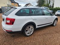 gebraucht Skoda Octavia Combi Scout 4x4