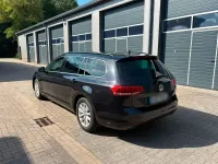 Gebraucht VW Passat Comfortline 120 PS (88 kW) 2016 Schwarz Kombi
