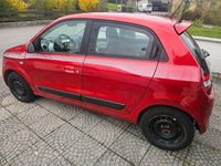 Używany Renault Twingo Experience 71 KM (52 kW) 2016 Czerwony Hatchback