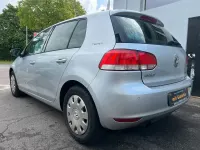 Gebraucht VW Golf VI 105 PS (77 kW) 2010 Silber Kleinwagen