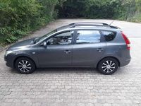 Gebraucht Hyundai i30 126 PS (92 kW) 2009 Grau Kombi