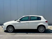 Gebraucht Alfa Romeo 147 120 PS (88 kW) 2008 Weiß Kleinwagen