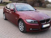Gebraucht BMW 320 170 PS (125 kW) 2011 Rot Limousine
