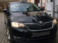 Gebraucht Skoda Rapid Active 110 PS (80 kW) 2015 Schwarz Kleinwagen