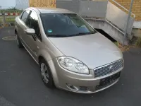 Gebraucht Fiat Linea Dynamic 90 PS (66 kW) 2009 Gold Limousine