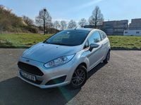 Gebraucht Ford Fiesta Titanium 80 PS (58 kW) 2016 Silber Kleinwagen