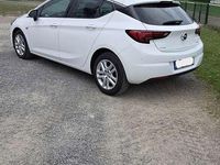 Gebraucht Opel Astra Dynamic 125 PS (91 kW) 2017 Weiß Limousine