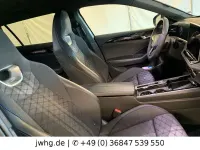 Gebraucht VW Passat R-line 150 PS (110 kW) 2025 Platinum grey (metallic) Kombi