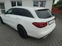 Gebraucht Mercedes C300 Avantgarde 258 PS (189 kW) 2018 Polarweiss Kombi