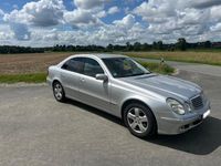 Second-hand Mercedes E320 224 CP (164 kW) 2002 Argintiu Berlinǎ