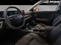 Neu Kia K4 Spirit 150 PS (110 kW) 2025 Morgenbrise grau Limousine