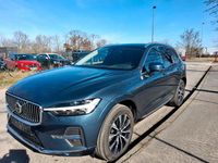 Gebraucht Volvo XC60 Plus 197 PS (144 kW) 2023 Blau SUV