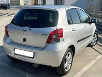 Gebraucht Toyota Yaris Edition 101 PS (74 kW) 2011 Silber Kleinwagen