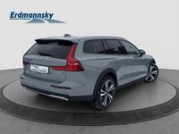 Gebraucht Volvo V60 CC 145 PS (106 kW) 2024 Kombi