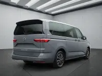 Gebraucht VW Multivan 150 PS (110 kW) 2024 Grau Van / Kleinbus