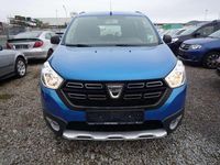 Gebraucht Dacia Lodgy Stepway 102 PS (75 kW) 2018 Blau sky Van / Kleinbus