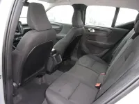 Gebraucht Volvo XC40 129 PS (94 kW) 2024 Grau SUV