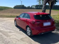 Gebraucht Mercedes A180 Urban 109 PS (80 kW) 2017 Rot Kleinwagen