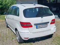 Gebraucht Mercedes B200 140 PS (102 kW) 2010 Weiß Van / Kleinbus