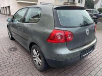 Gebraucht VW Golf IV Trendline 75 PS (55 kW) 2005 Sagegreen metallic Kleinwagen