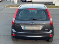 Gebraucht Ford Fiesta 69 PS (50 kW) 2007 Andere farben Kleinwagen