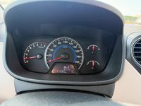 Gebraucht Hyundai i10 67 PS (49 kW) 2017 Orange Kleinwagen