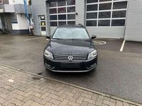 Gebraucht VW Passat Comfortline 105 PS (77 kW) 2012 Deep black perleffekt Kombi