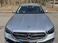 Gebraucht Mercedes E220 200 PS (147 kW) 2023 Silber Kombi