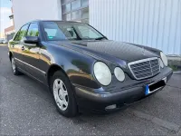 Gebraucht Mercedes E200 Classic 163 PS (119 kW) 2002 Grau Limousine