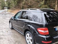 Gebraucht Mercedes ML350 231 PS (169 kW) 2010 Schwarz SUV