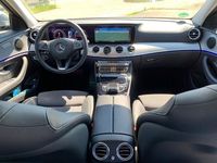 Gebraucht Mercedes E220 Avantgarde 194 PS (142 kW) 2017 Silber Limousine