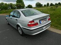 Gebraucht BMW 318 114 PS (83 kW) 2002 Silber metallic Limousine