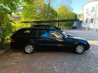Usado Mercedes E220 150 CV (110 kW) 2004 Azul Familiar