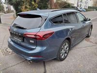 Gebraucht Ford Focus ST-Line 120 PS (88 kW) 2022 Chromablau metallic Kombi