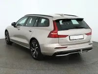 Neu Volvo V60 Plus 197 PS (144 kW) 2026 Beige Kombi