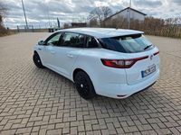 Gebraucht Renault Mégane IV 132 PS (97 kW) 2017 Weiß Kombi