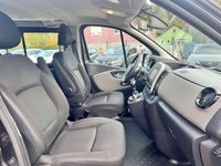 gebraucht Nissan NV300 Kombi 2.9t 29t dCi 145 L2H1 9-Sitzer COMFORT