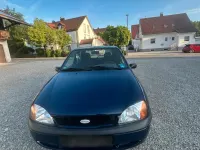 Gebraucht Ford Fiesta 68 PS (50 kW) 2001 Blau Kleinwagen
