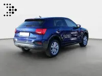 Używany Audi Q2 Advanced 190 KM (139 kW) 2025 Niebieski SUV