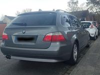 Gebraucht BMW 523 177 PS (130 kW) 2007 Grau Kombi