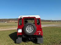 Gebraucht Land Rover Defender 122 PS (89 kW) 2011 Rot Kombi