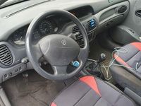 Gebraucht Renault Mégane II Expression 107 PS (78 kW) 2002 Silber Limousine