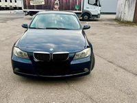 Gebraucht BMW 320 150 PS (110 kW) 2006 Grau Limousine